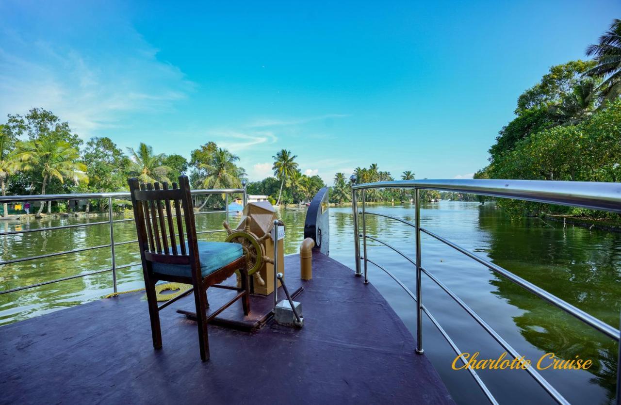 Hotel Charlotte Cruise House Boat Alappuzha Exterior foto